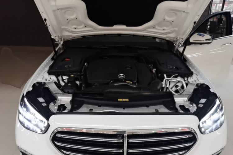 Used Mercedes-Benz E-Class 2021 E 300 L Luxury Model Engine Bay
