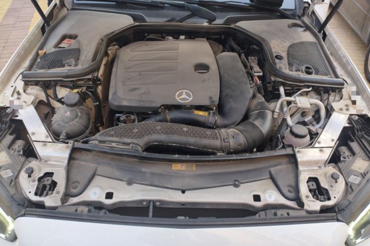 Used Mercedes-Benz E-Class 2021 E 260 Coupe Engine Bay