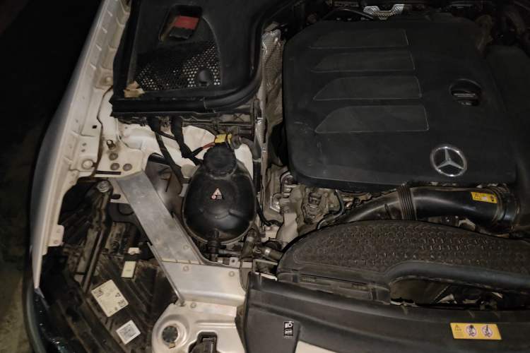Used Mercedes-Benz E-Class 2021 Facelift E 260 4MATIC Coupe Engine Bay Right