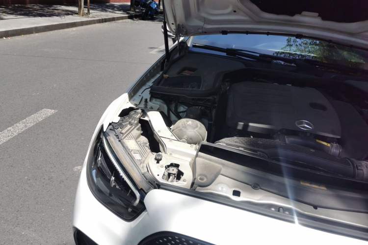 Used Mercedes-Benz E-Class 2021 E 260 Coupe Engine Bay Right