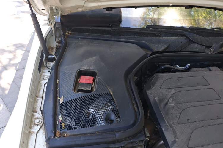 Used Mercedes-Benz E-Class 2021 E 260 L Sport Edition Engine Bay Right