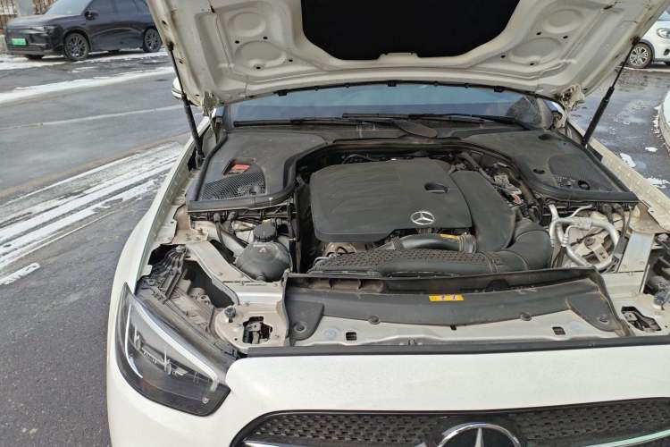 Used Mercedes-Benz E-Class 2021 Facelift E 260 L Sport Edition Engine Bay Right