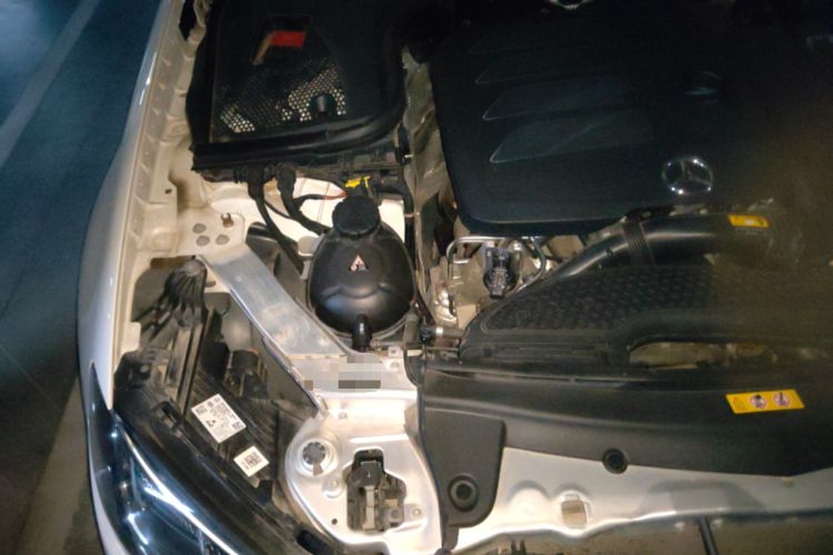 Used Mercedes-Benz E-Class 2021 Restyled E 300 L Sporty and Stylish Edition Engine Bay Right