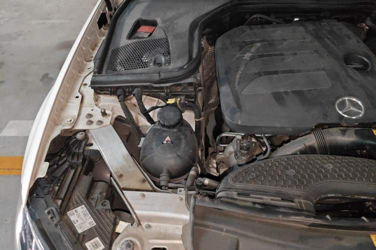 Used Mercedes-Benz E-Class 2021 E 300 L Sport Luxury Edition Engine Bay Right