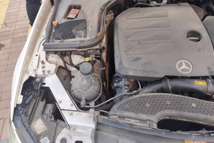 Used Mercedes-Benz E-Class 2021 E 260 Coupe Engine Bay Right