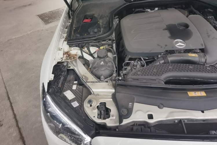 Used Mercedes-Benz E-Class 2021 E 300 Coupe Engine Bay Right