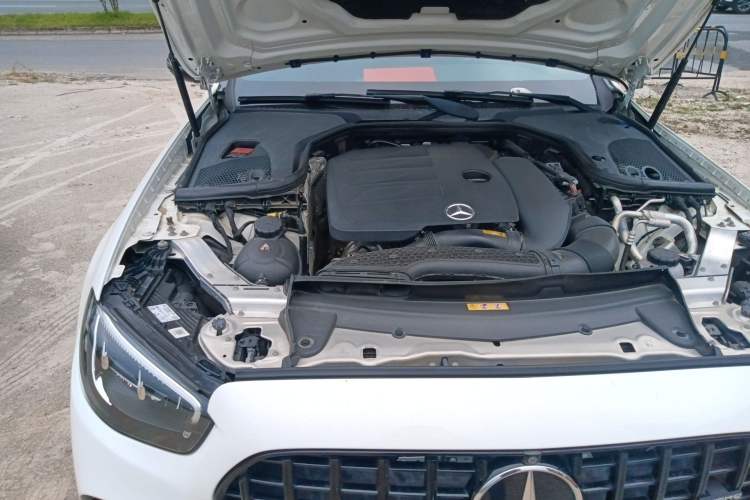 Used Mercedes-Benz E-Class 2021 E 260 Luxury Sports Edition Engine Bay Right