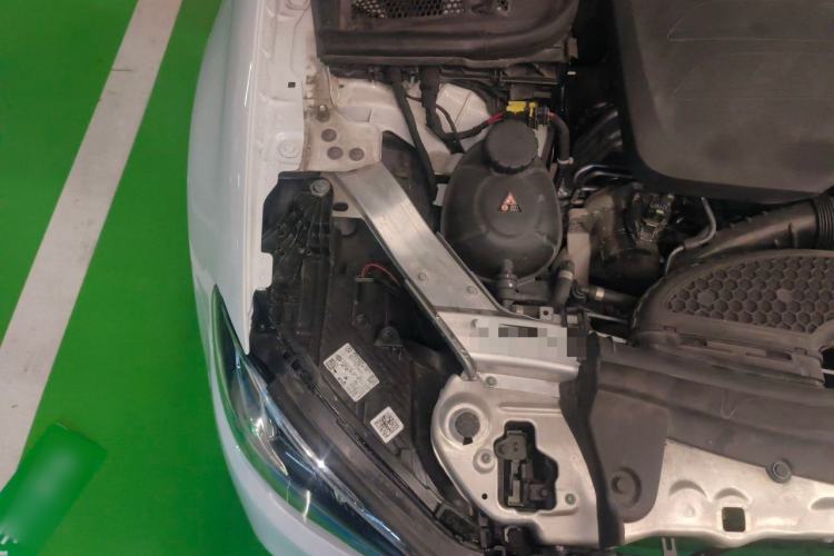 Used Mercedes-Benz E-Class 2021 Updated E 260 Fashion Sport Edition Engine Bay Right