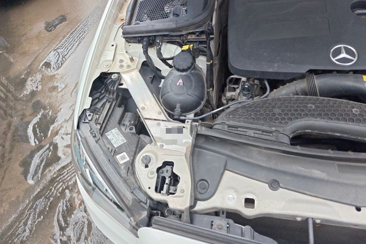 Used Mercedes-Benz E-Class 2021 E 260 L Engine Bay Right