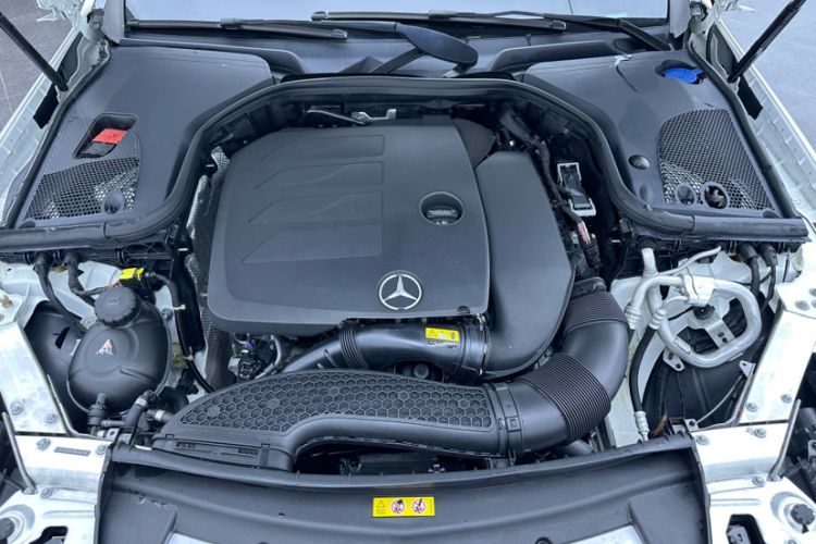 Used Mercedes-Benz E-Class 2021 E 300 L Sport Luxury Edition Engine Bay