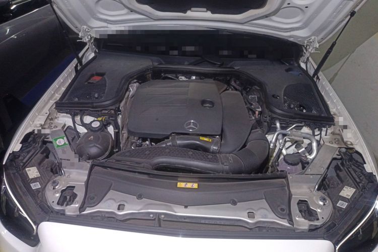 Used Mercedes-Benz E-Class 2021 E 260 Coupe Engine Bay