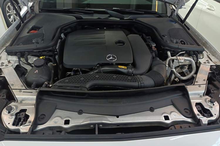 Used Mercedes-Benz E-Class 2021 Facelift E 260 L Sport Edition Engine Bay
