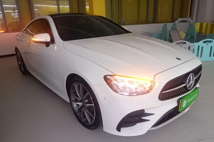Used Mercedes-Benz E-Class 2021 E 260 Coupe Exterior 1