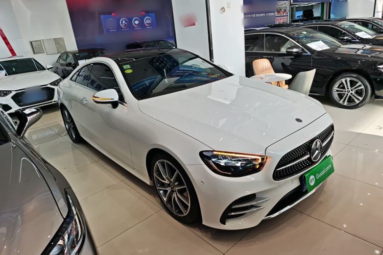 Used Mercedes-Benz E-Class 2021 E 260 Coupe Exterior 1