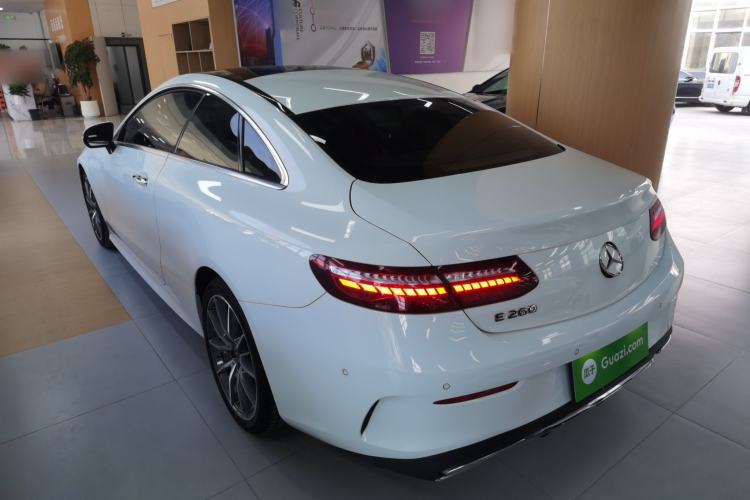 Used Mercedes-Benz E-Class 2021 E 260 Coupe Exterior 2
