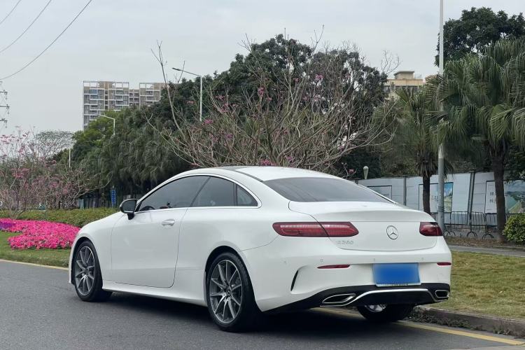 Used Mercedes-Benz E-Class 2021 E 260 Coupe Exterior 2