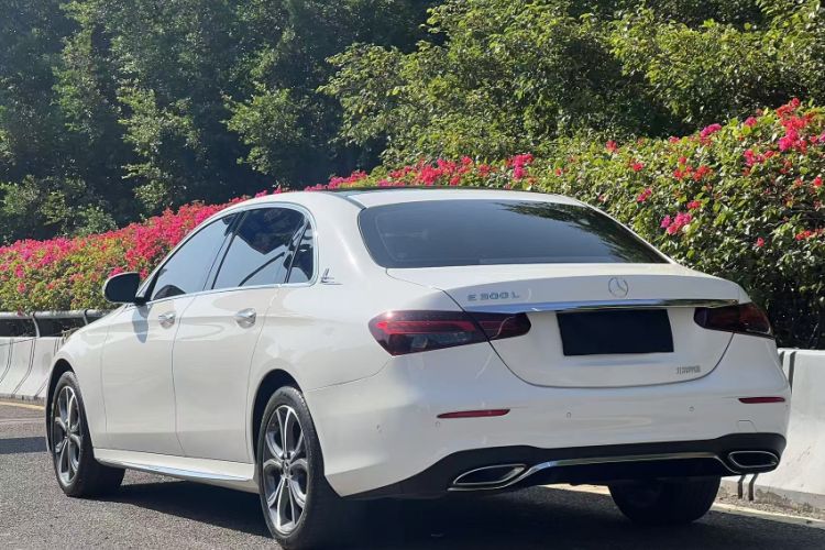 Used Mercedes-Benz E-Class 2021 E 300 L Sport Luxury Edition Exterior 2