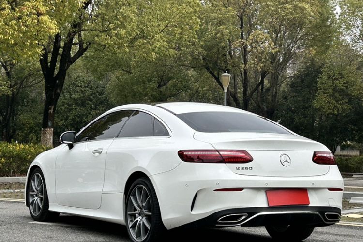 Used Mercedes-Benz E-Class 2021 E 260 Coupe Exterior 2