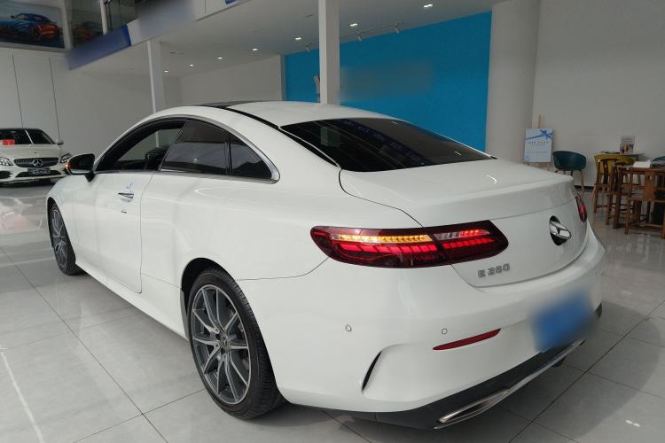 Used Mercedes-Benz E-Class 2021 E 260 Coupe Exterior 2