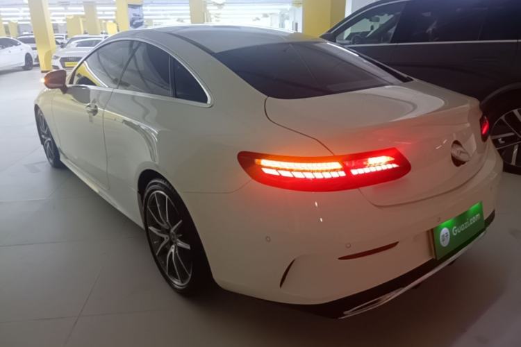 Used Mercedes-Benz E-Class 2021 E 260 Coupe Exterior 2