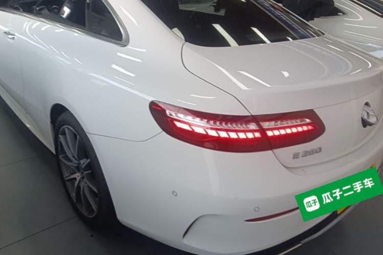 Used Mercedes-Benz E-Class 2021 E 260 Coupe Exterior 2