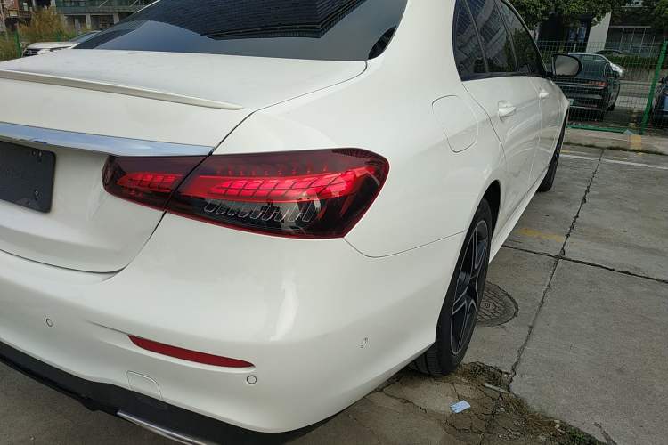 Used Mercedes-Benz E-Class 2021 Updated E 260 Fashion Sport Edition Exterior 3