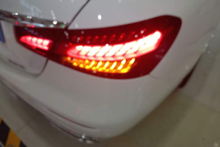 Used Mercedes-Benz E-Class 2021 E 300 L Stylish Model Exterior 3
