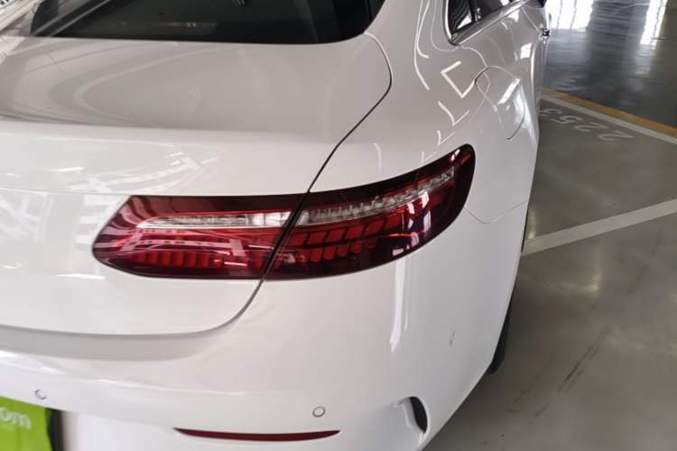Used Mercedes-Benz E-Class 2021 Facelift E 300 Coupe Exterior 3