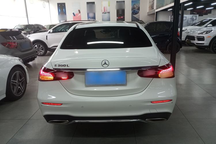 Used Mercedes-Benz E-Class 2021 E 300 L Sporty and Stylish Model Exterior 4