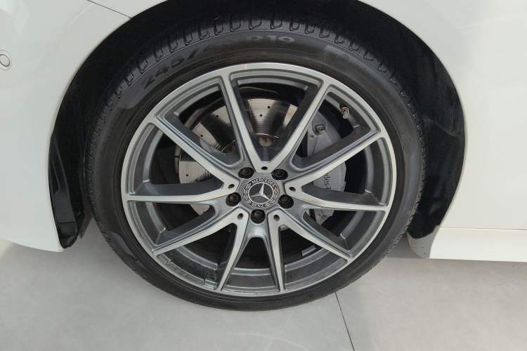 Used Mercedes-Benz E-Class 2021 E 260 Coupe Exterior 4