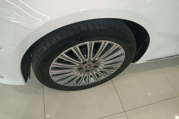 Used Mercedes-Benz E-Class 2021 E 300 L Stylish Model Exterior 4