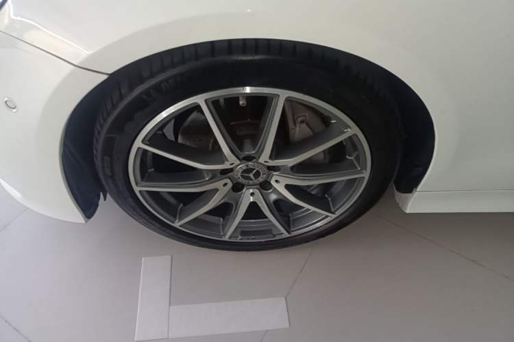 Used Mercedes-Benz E-Class 2021 E 260 Coupe Exterior 4