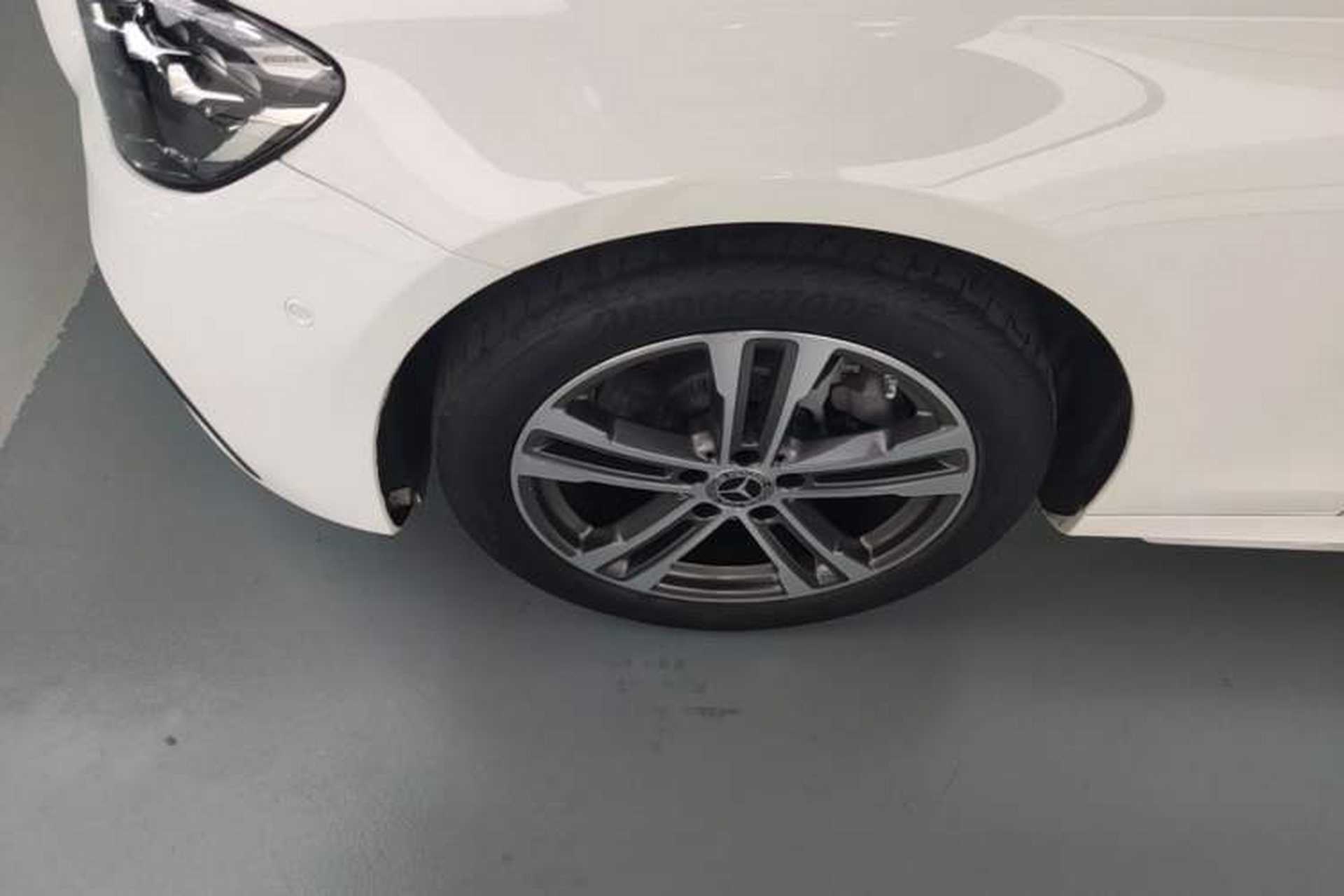 Used Mercedes-Benz E-Class 2021 Facelift E 260 L Sport Edition Exterior 4