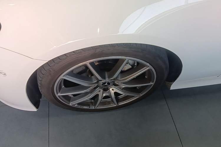 Used Mercedes-Benz E-Class 2021 E 260 Coupe Exterior 4