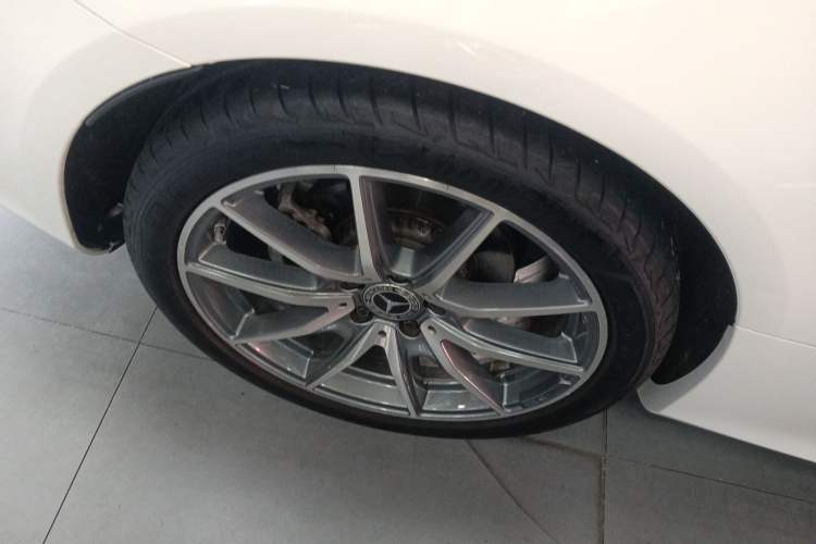 Used Mercedes-Benz E-Class 2021 E 260 Coupe Exterior 5