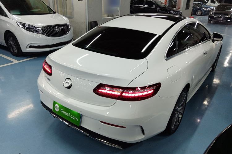 Used Mercedes-Benz E-Class 2021 E 260 Coupe Exterior 5