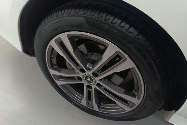 Used Mercedes-Benz E-Class 2021 Facelift E 260 L Sport Edition Exterior 5