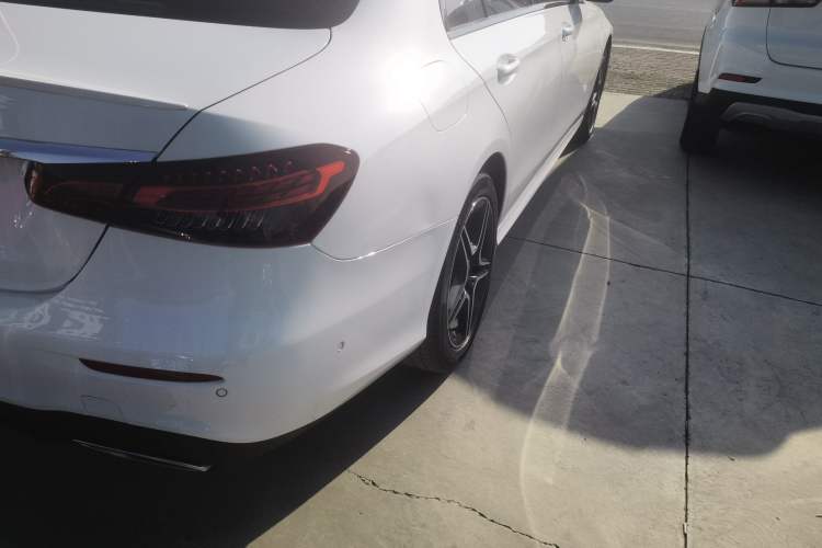 Used Mercedes-Benz E-Class 2021 Updated E 260 Fashion Sport Edition Exterior 6