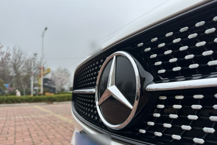 Used Mercedes-Benz E-Class 2021 Updated E 260 Fashion Sport Edition Exterior 6