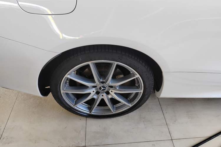 Used Mercedes-Benz E-Class 2021 Facelift E 260 Coupe Exterior 8
