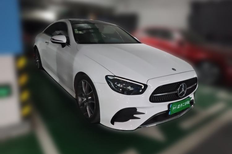 Used Mercedes-Benz E-Class  Front Right 45 Deg