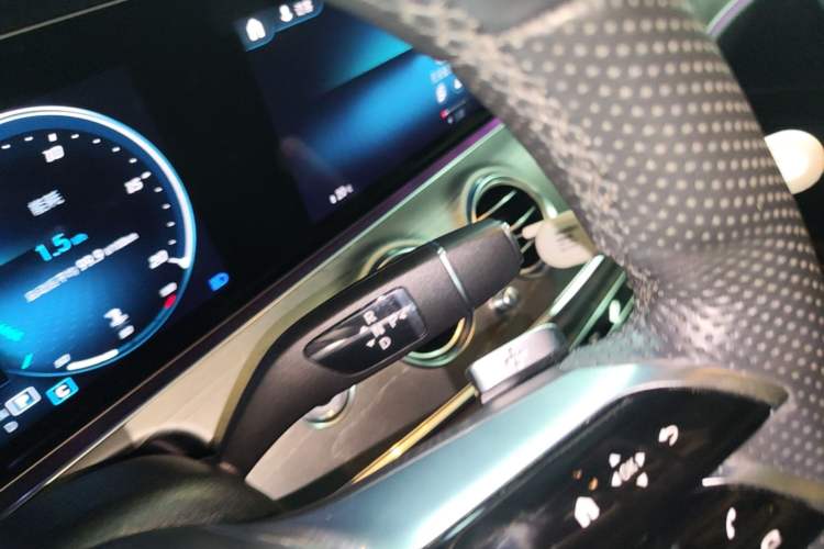 Used Mercedes-Benz E-Class 2021 Facelift E 260 L Sport Edition Gear Lever
