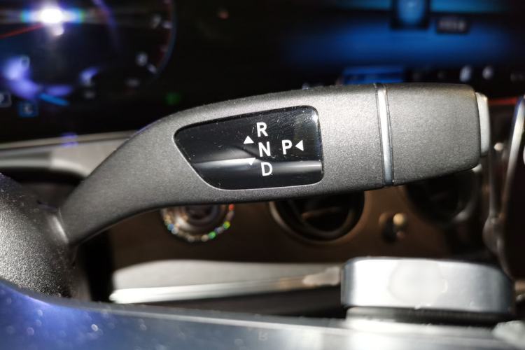 Used Mercedes-Benz E-Class 2021 E 300 L Sport Luxury Edition Gear Lever