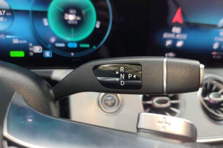 Used Mercedes-Benz E-Class 2021 E 260 Coupe Gear Lever