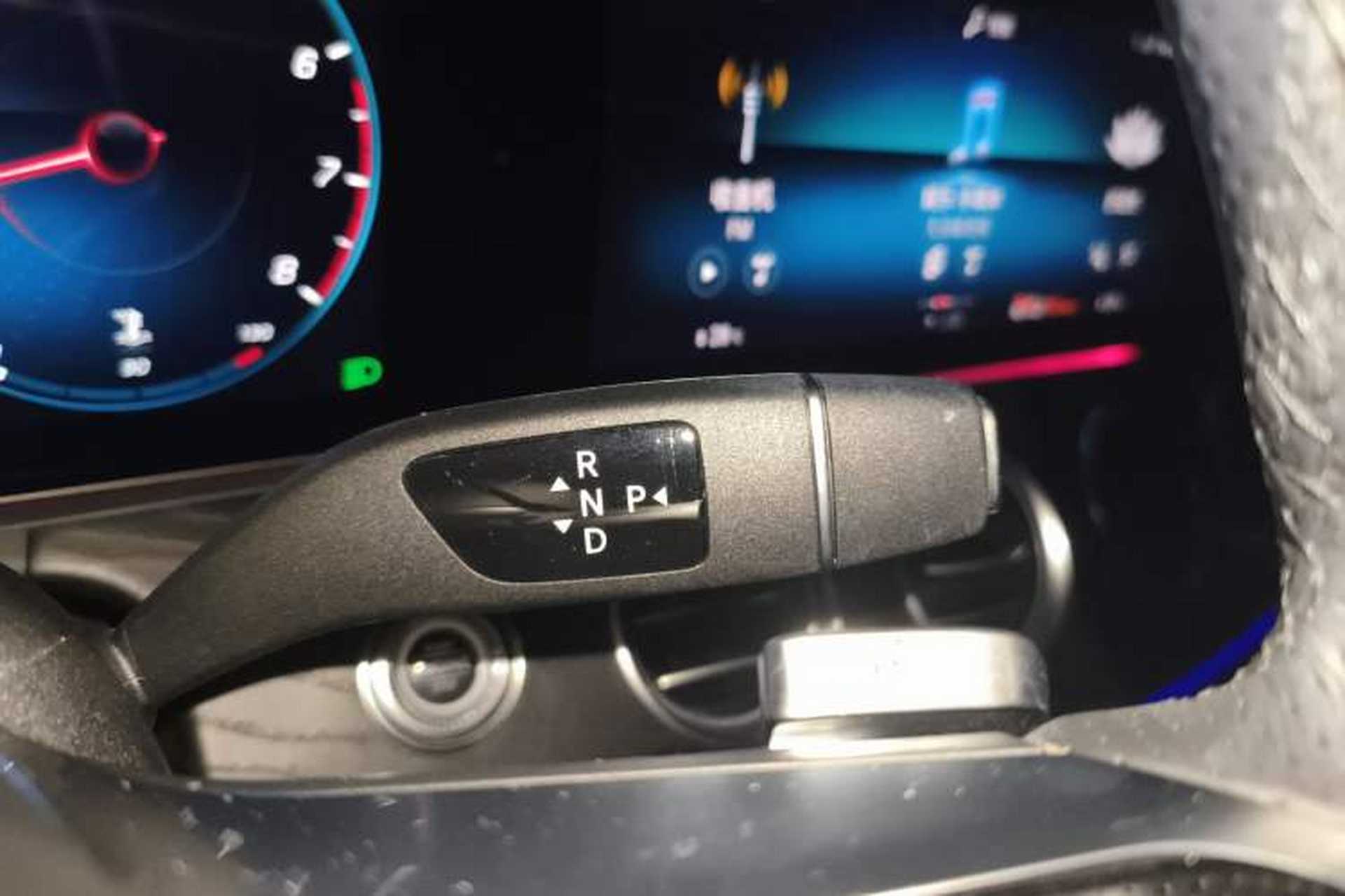 Used Mercedes-Benz E-Class 2021 Updated E 260 Fashion Sport Edition Gear Lever