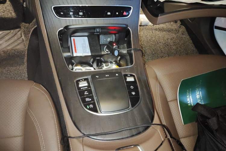 Used Mercedes-Benz E-Class 2021 E 300 L Sporty and Stylish Model Gear Lever