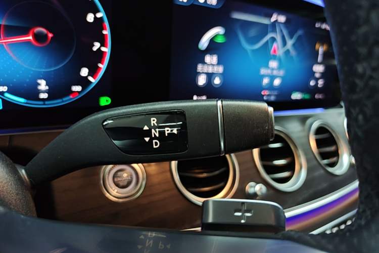 Used Mercedes-Benz E-Class 2021 E 300 L Sport Luxury Edition Gear Lever