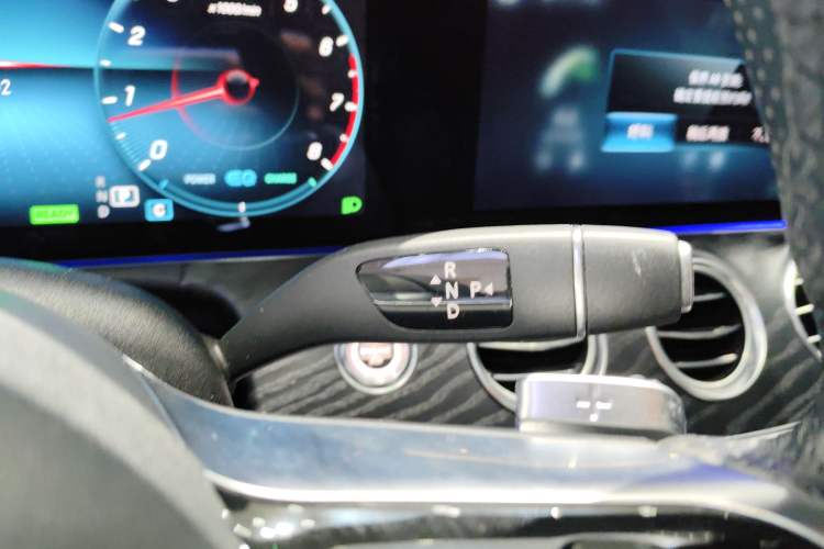 Used Mercedes-Benz E-Class 2021 E 260 Stylish Sports Edition Gear Lever