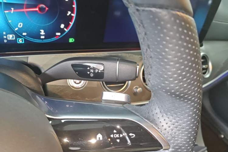 Used Mercedes-Benz E-Class 2021 Facelift E 260 L Sport Edition Gear Lever
