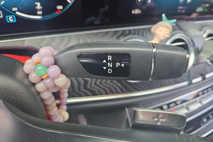 Used Mercedes-Benz E-Class 2021 Updated E 260 Fashion Sport Edition Gear Lever